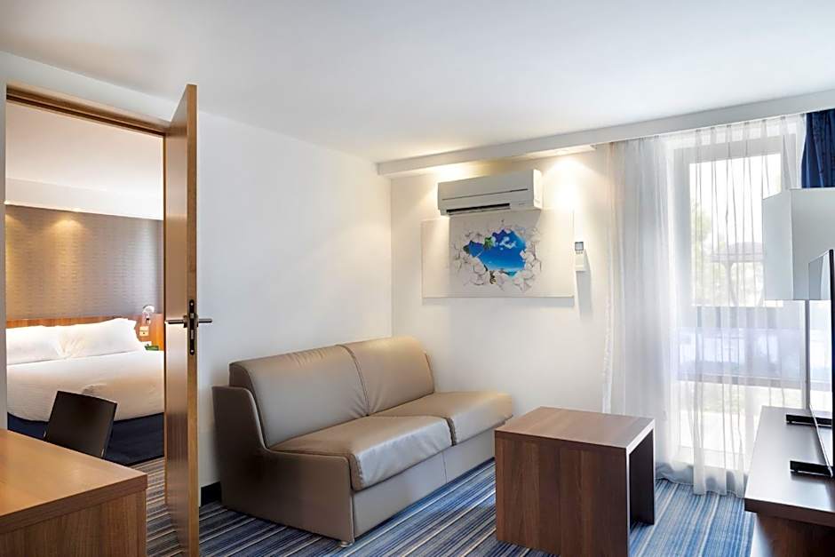 Holiday Inn Marseille Airport By IHG