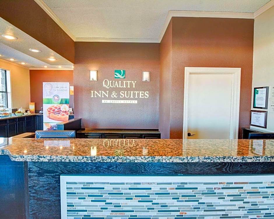 Quality Inn & Suites Hot Springs-Lake Hamilton