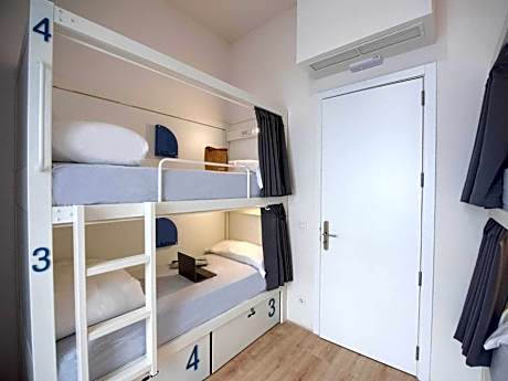Bed in 4-Bed Mixed Dormitory Room