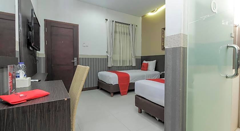 RedDoorz Plus @ Tuparev Cirebon