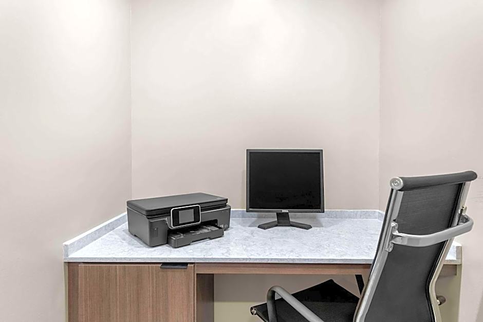Sleep Inn & Suites