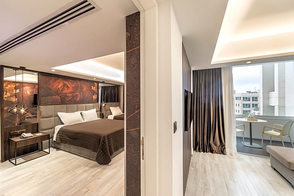 Almond Business Hotel