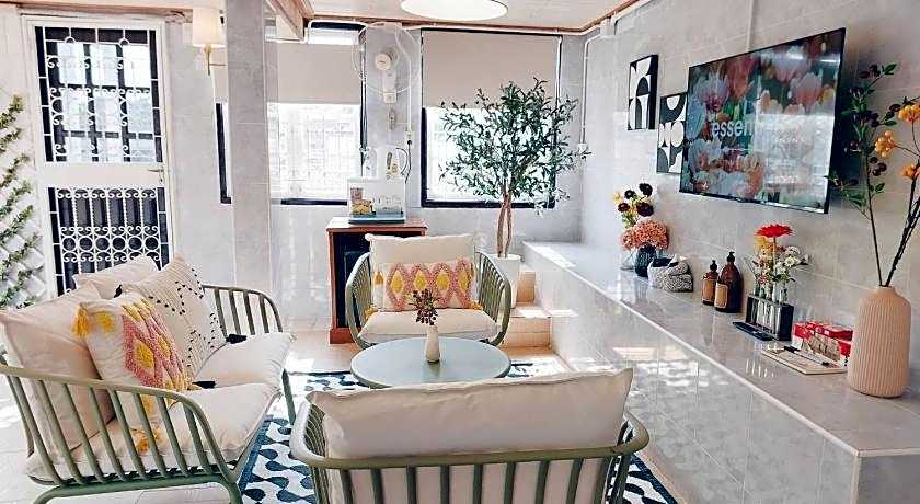 Green Riverside Homestay