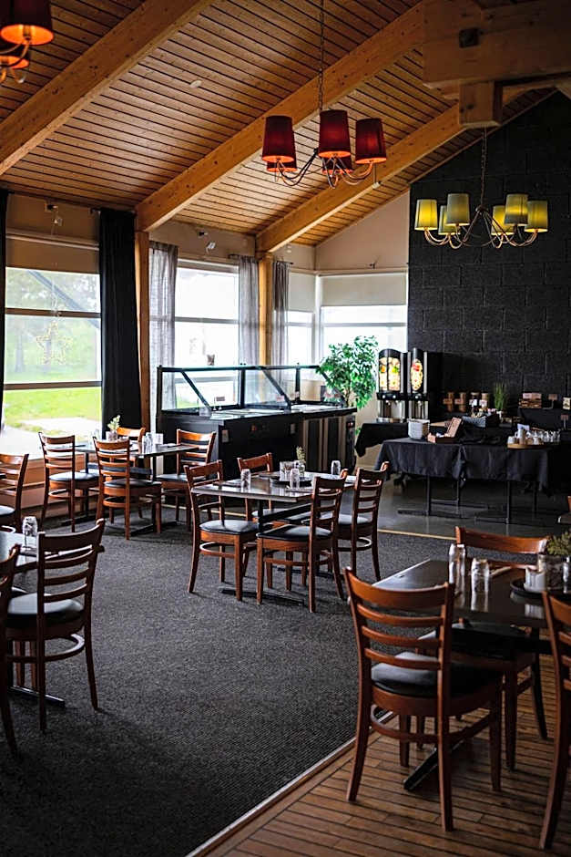 Ørnes Hotell