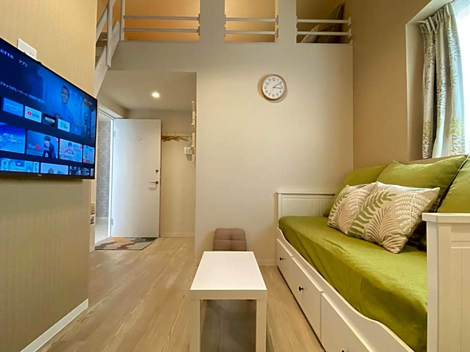 K.K.House in Osaka（まるまる一棟貸し切り）