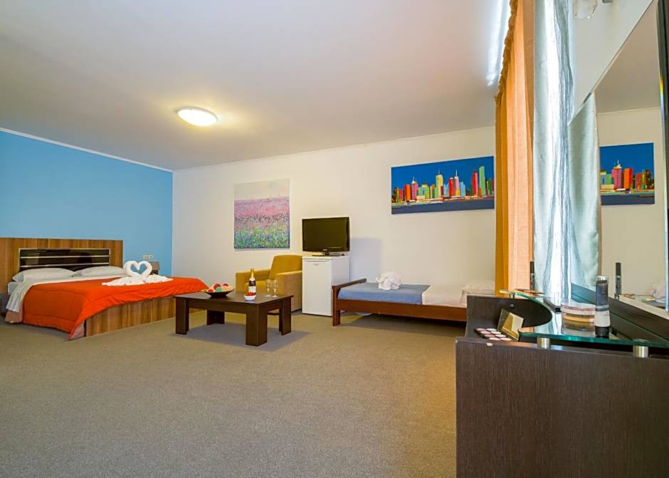 Paradice Hotel Luxury Suites