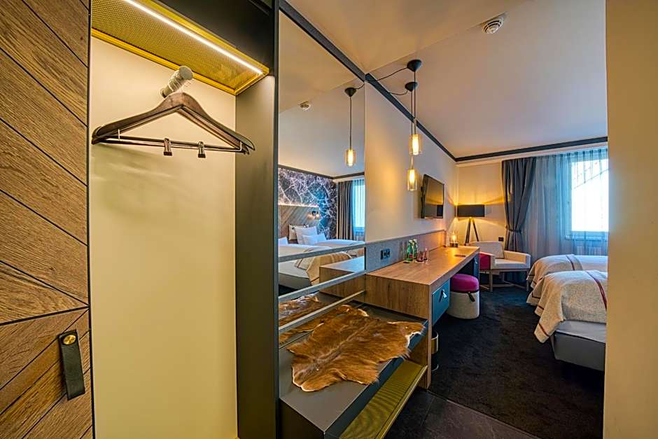 FourSide Hotel Salzburg, Trademark Collection by Wyndham