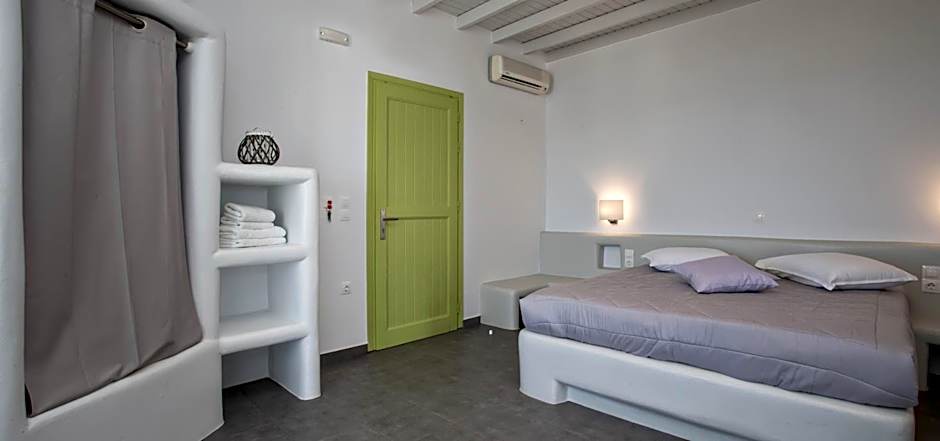 Porto Raphael Residences & Suites