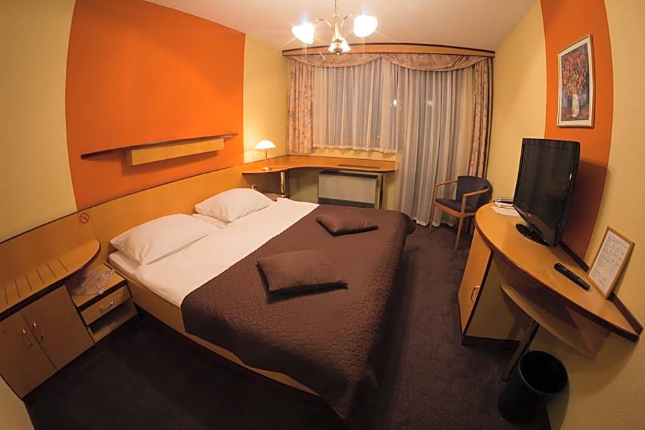 Hotel Krona Domžale