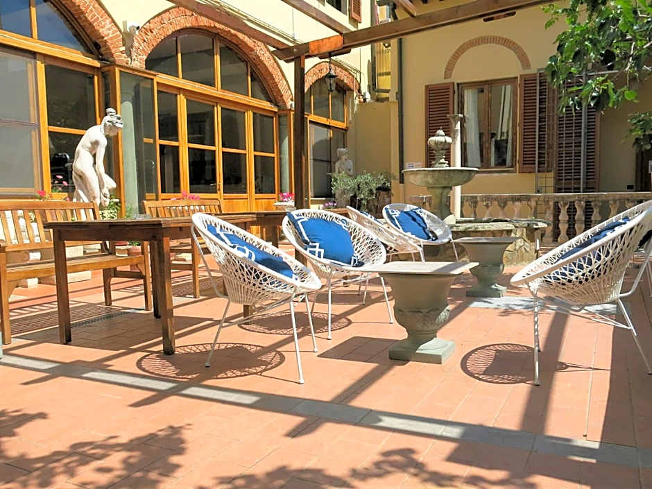 Hostel Archi Rossi