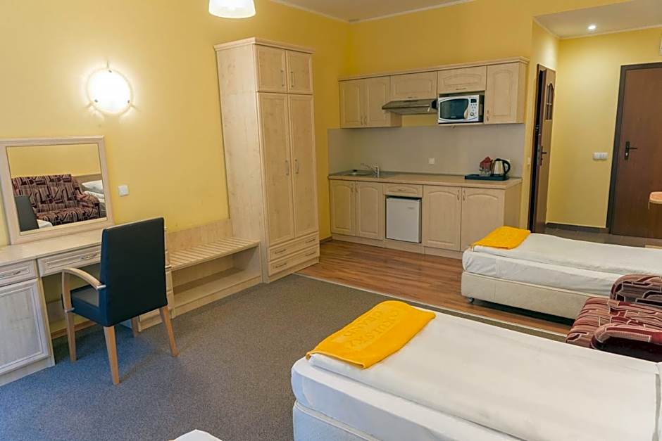 Okulski Grand Rozewie Pokoje i Apartamenty