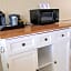 Oceanfront Litchfield Inn