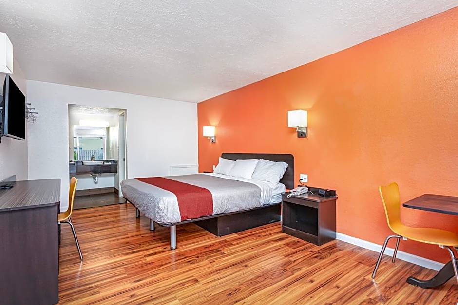 Relax Inn by OYO Columbus OH I 70