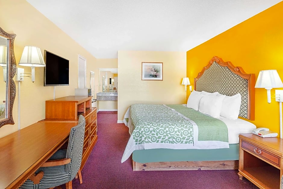 Days Inn by Wyndham Jacksonville