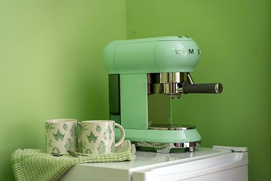 Rising Sun Pub, Restaurant and Rooms