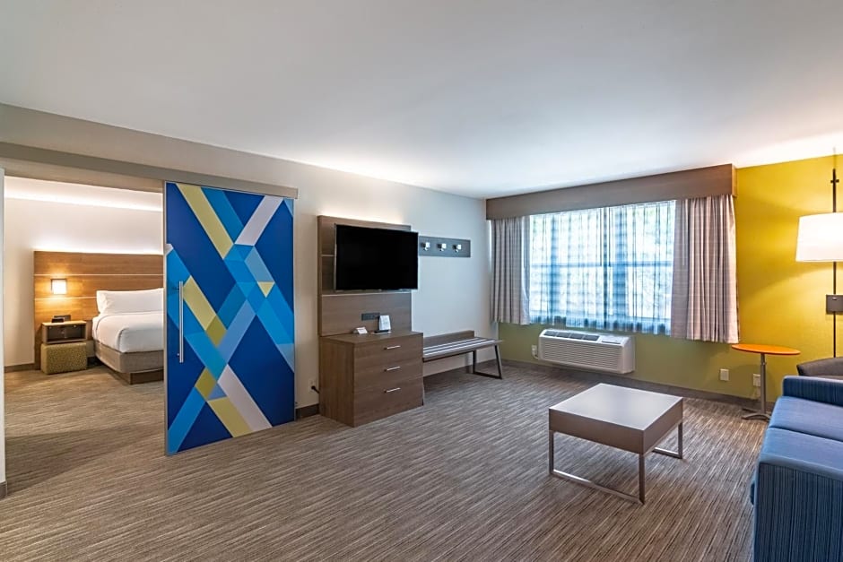 Holiday Inn Express Camarillo By IHG