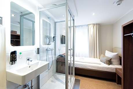 Budget Single Room