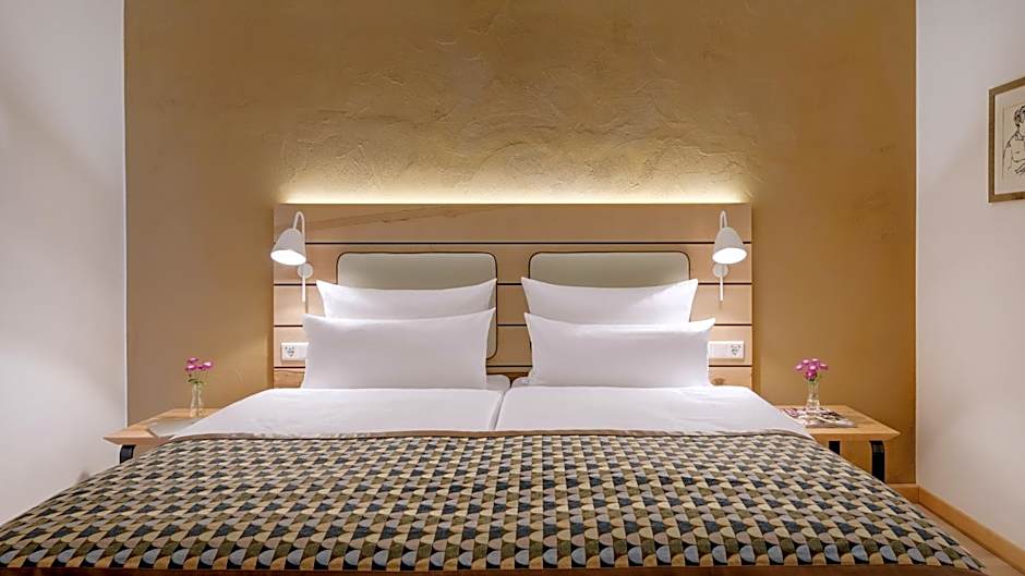 Walhalla Zen Hotel Regensburg
