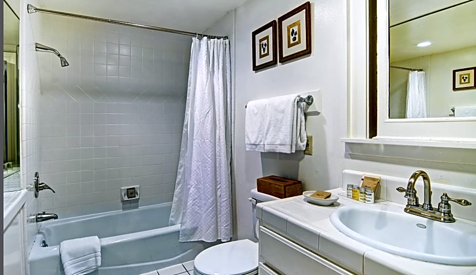 Babbling Brook Inn