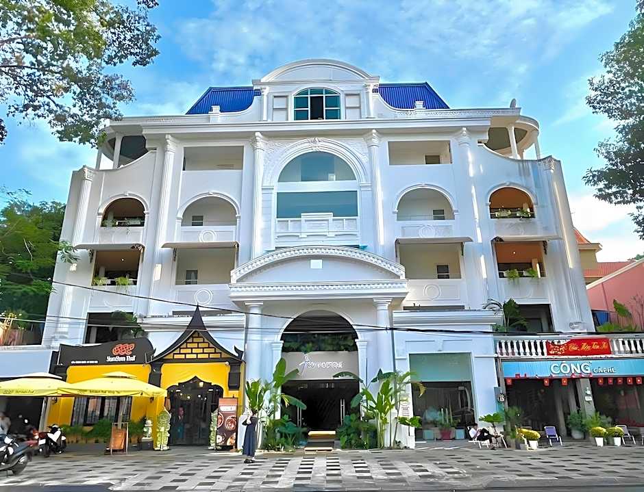 Joi Boutique Bãi Trước