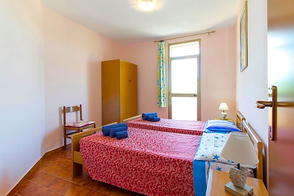 Appartamenti in Villa con ampio giardino esterno