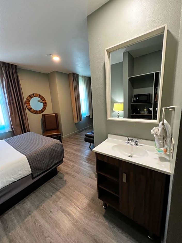 Urban Boutique Hotel