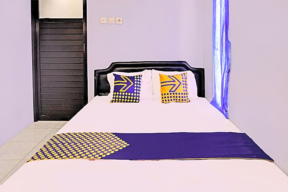 OYO Life 92353 Purnama Syariah Guest House