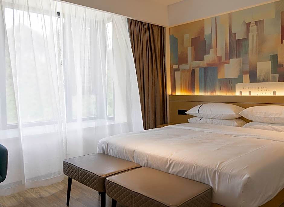 City Comfort Inn Hechi Luocheng Chenglong Lake Park