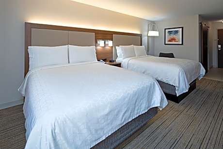 Standard Room with Two Queen Beds
