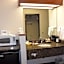 Travelodge Suites by Wyndham Newberg 