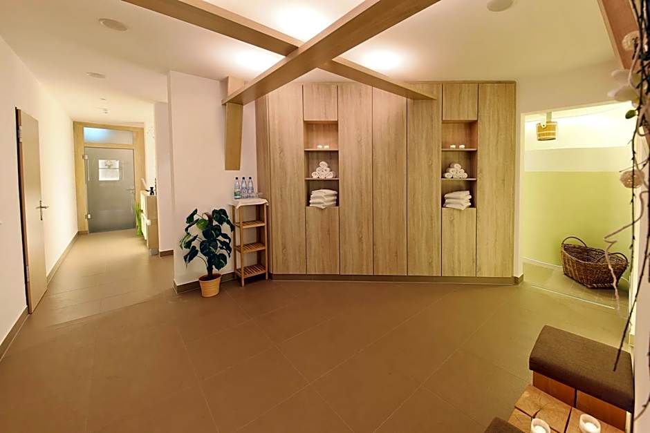 Kur und Wellnesshaus Spreebalance, The Originals Relais (Relais du Silence)