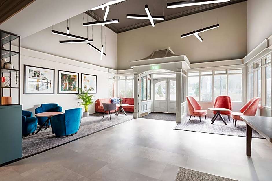 Holiday Inn Reading West By IHG