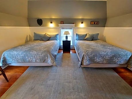 Queen Room with Garden View