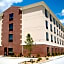 Holiday Inn Express & Suites Marion Northeast