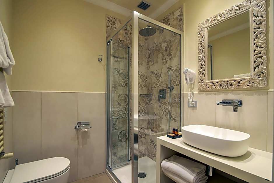 Porta Faenza Hotel