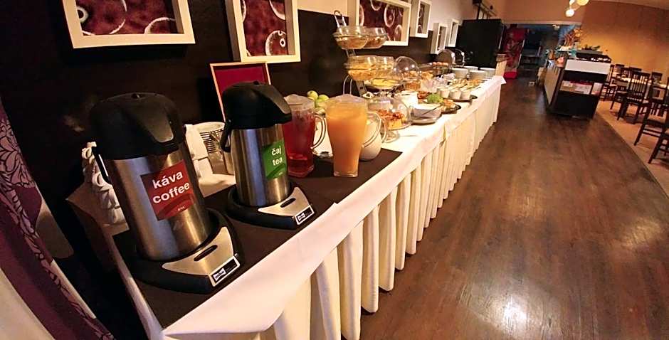 BNC Hotel - Restaurant - Bowling