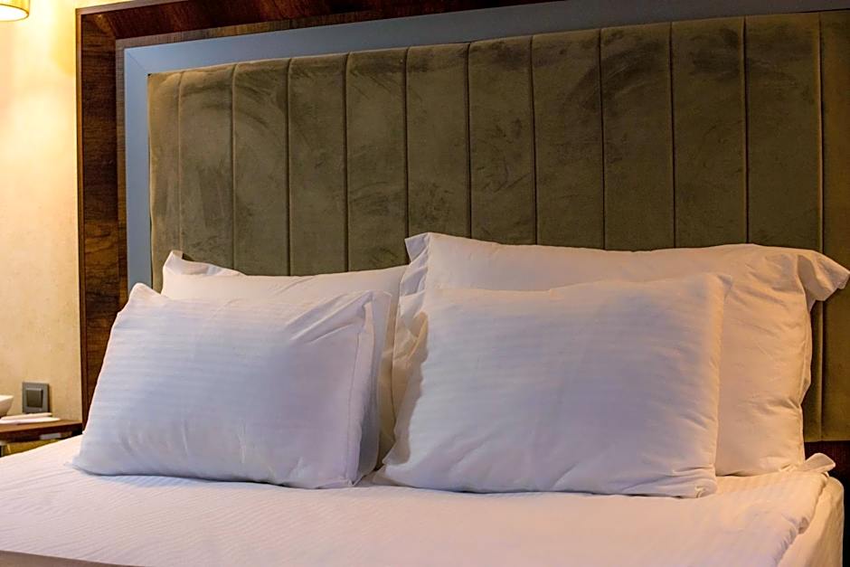 The Life Hotel & Spa