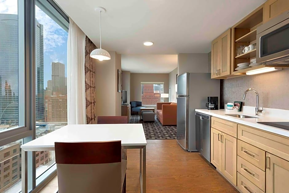Homewood Suites by Hilton Chicago West Loop