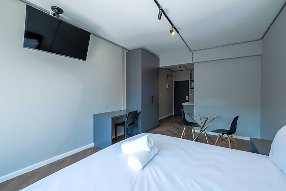 Inn & Out Plus Rosebank