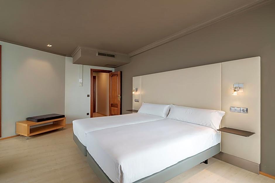 Hotel Almirante