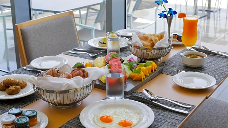 Grand Swiss-Belhotel Waterfront Seef