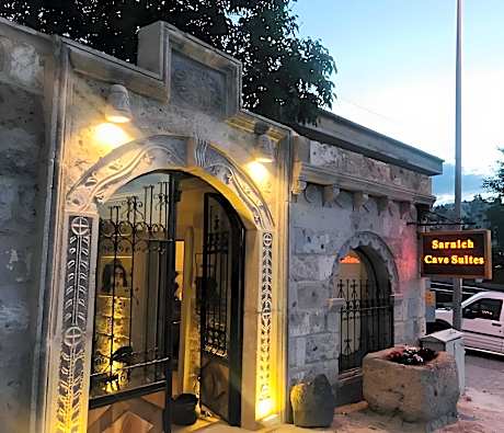 Sarnich Cave Suites