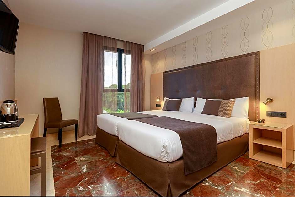 Hotel Pedro I De Aragon 4 Estrellas SUPERIOR