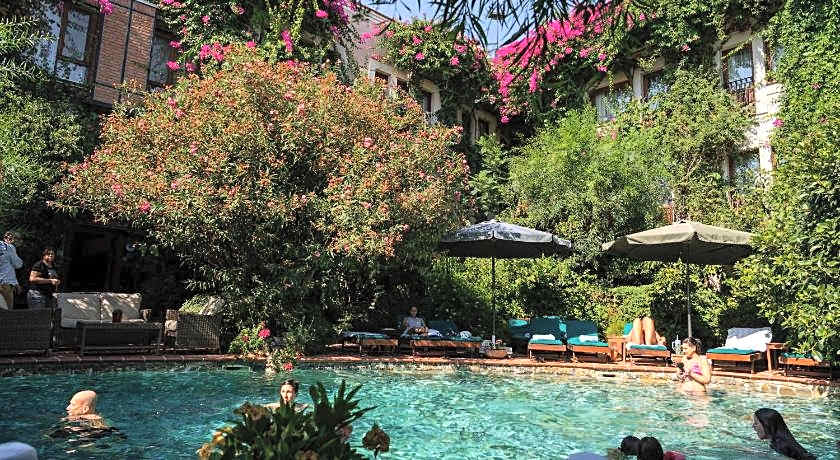 El Vino Hotel Suites