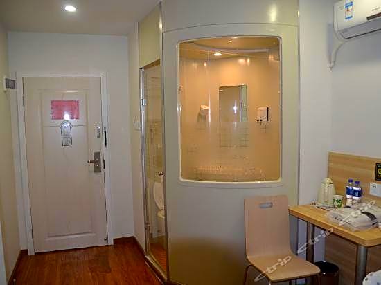 Yimi Hotel