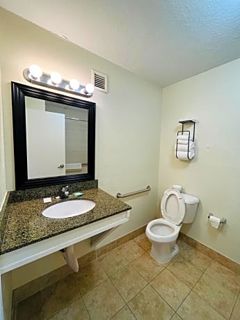 Standard King Room - Non-Smoking