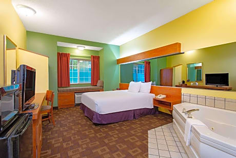 2 Queen Beds Smoking