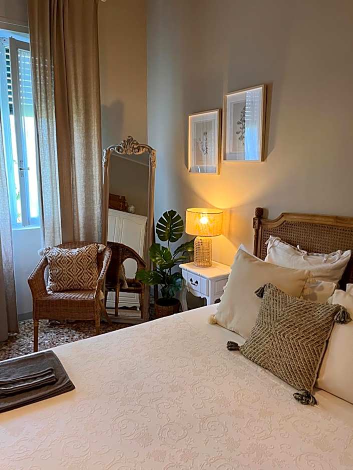 Villa House and Garden B&B