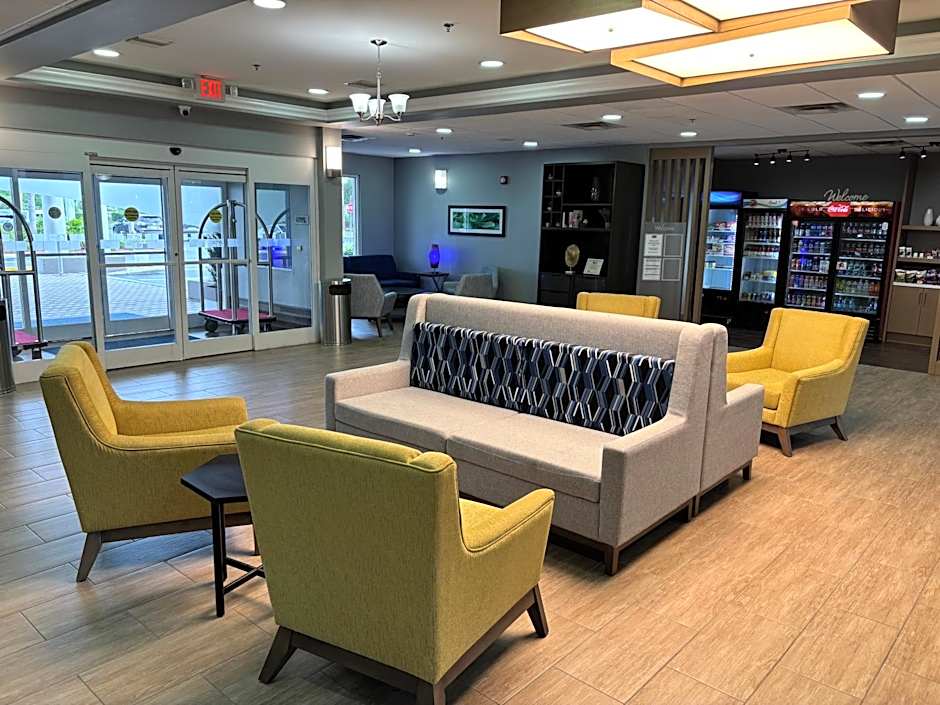 Holiday Inn Express & Suites Cocoa by IHG