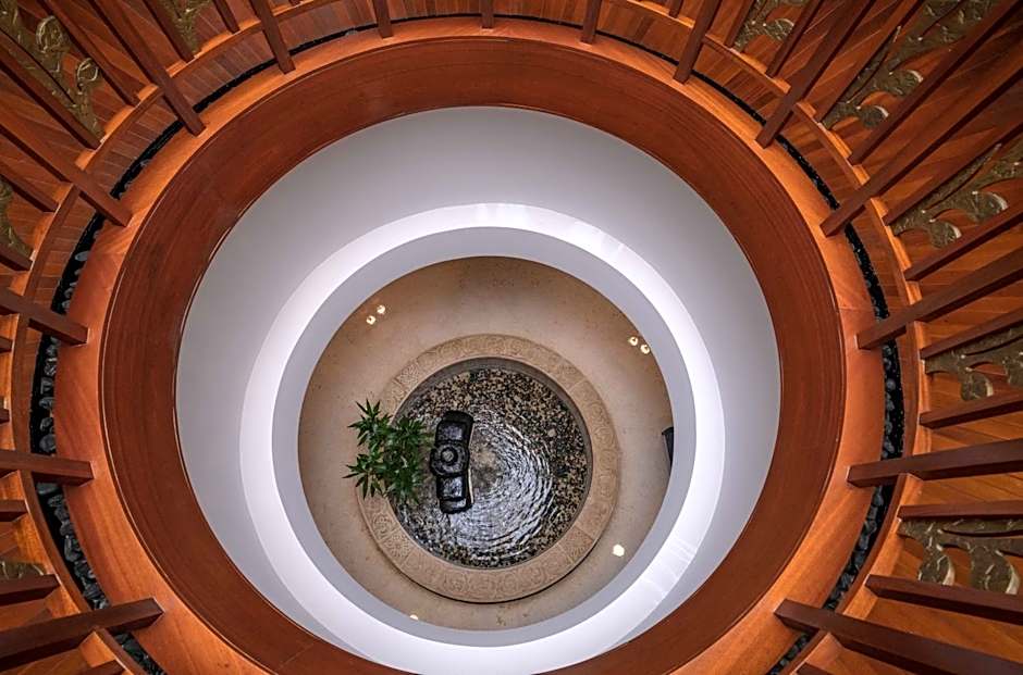 The Diplomat Radisson Blu Residence